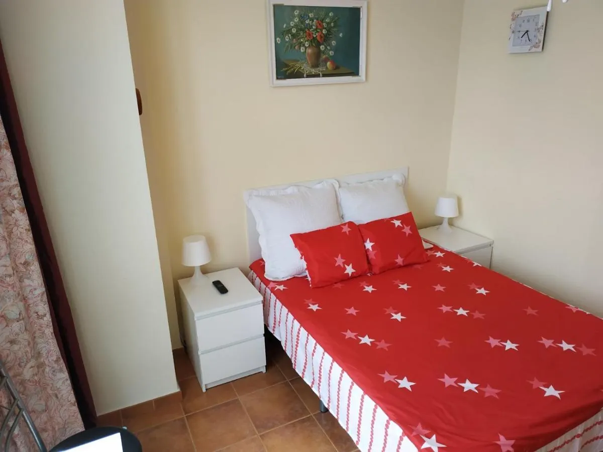 Habitacion Con Refrigerador Propio Cerca Del Aeropuerto San Isidro  Španělsko